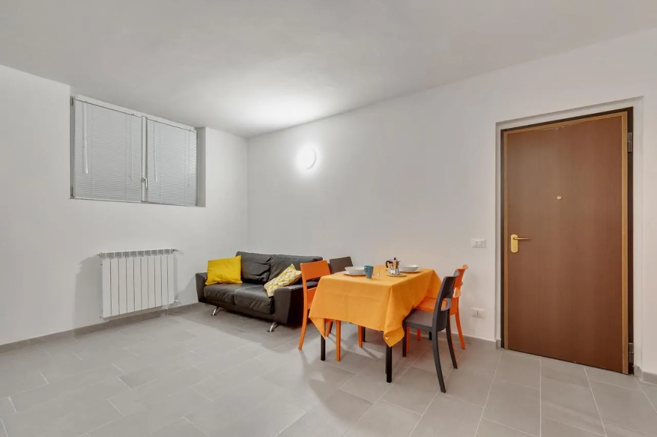 Apartamento Appartamento Staurenghi Amaretto - Affitti Brevi Italia Varese